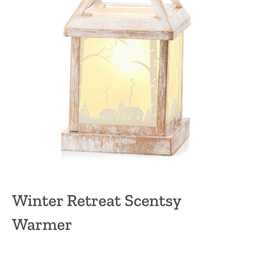 Winter reatreat scentsy warmer.